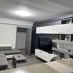 Apartament Lovely Flat With Bathtub 5 Mins From Center